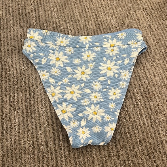 Xhileration women size medium swim bottom floral - Picture 2 of 4